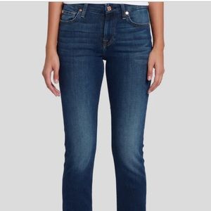 BNWT 7 for all Mankind, Kimmie, in Fate. Size 29. Form fitted, straight leg